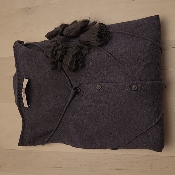 EUC Valentino Red Grey Wool/Cashmere Blend Rosette Button Front Cardigan - Picture 14 of 17